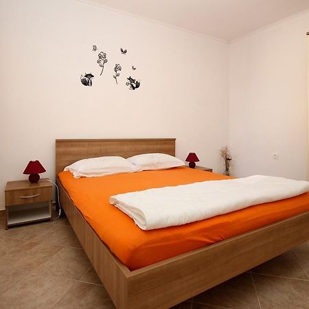 Apartment Drazen Шіло Екстер'єр фото